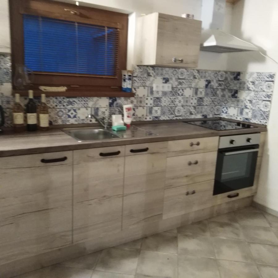 Vinny Sklep Kovarna - Nad Presovnou Rohatec Ngoại thất bức ảnh